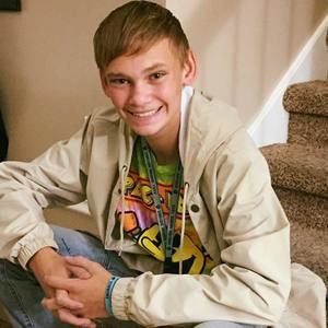 Meet your Posher, Layne